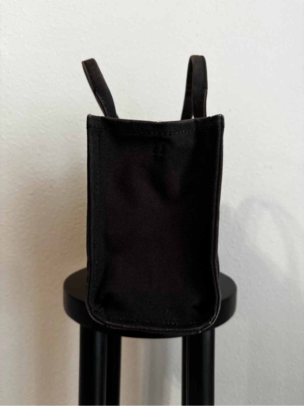 Marc Jacobs “The Tote Bag” Black Small Canvas - Picture 4 of 9